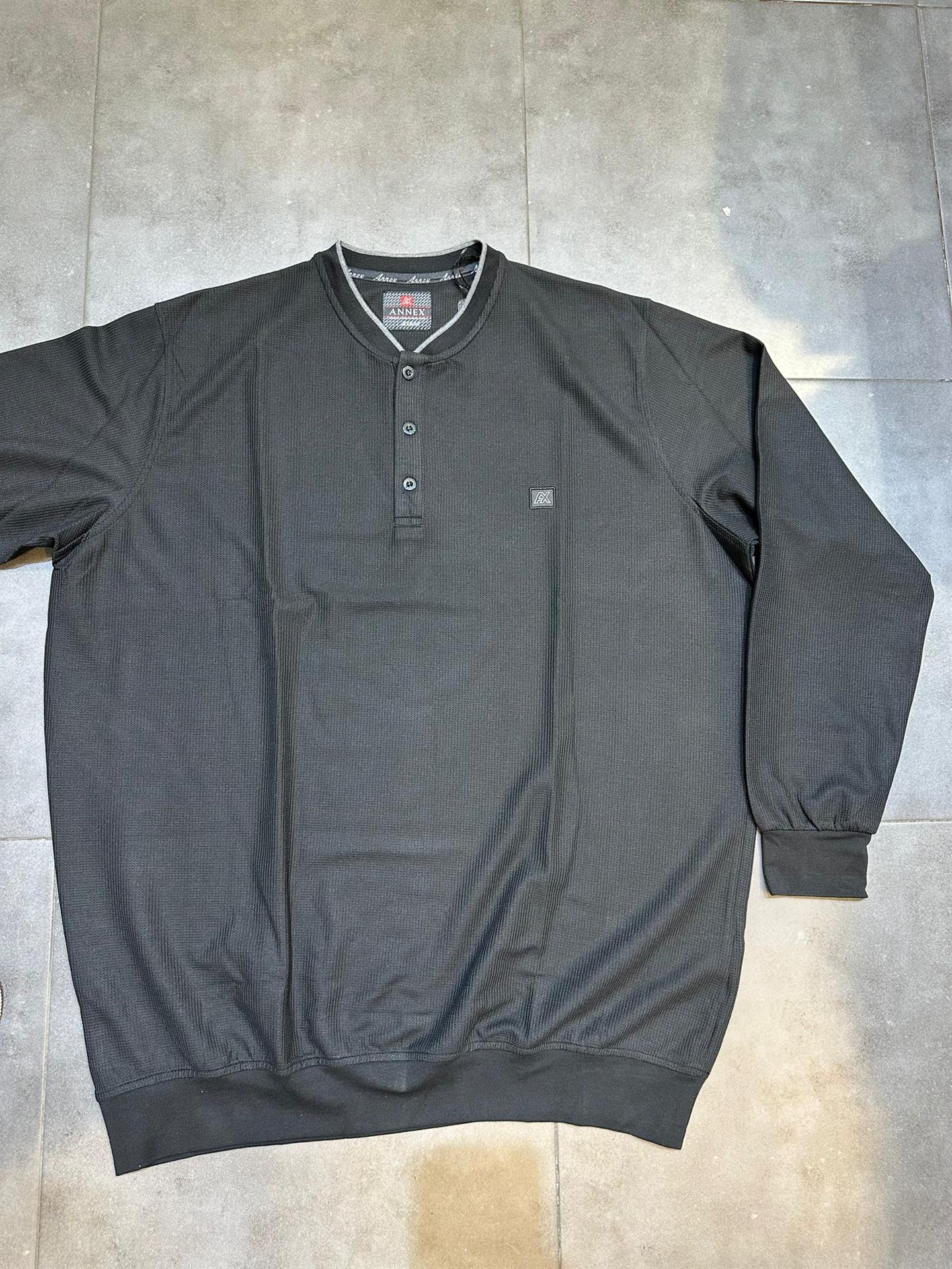 סווטשירט שינה מבד וואפל 100 % כותנה בד נעים מאוד צבע שחור עם פס שחור על הצוורון