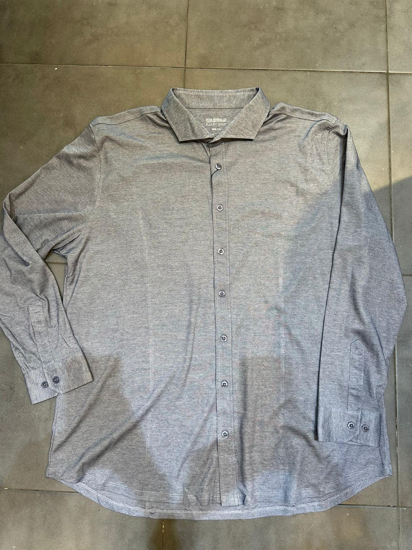 חולצה מכופתרת חלקה מבד אוקספורד דק צבע אפור