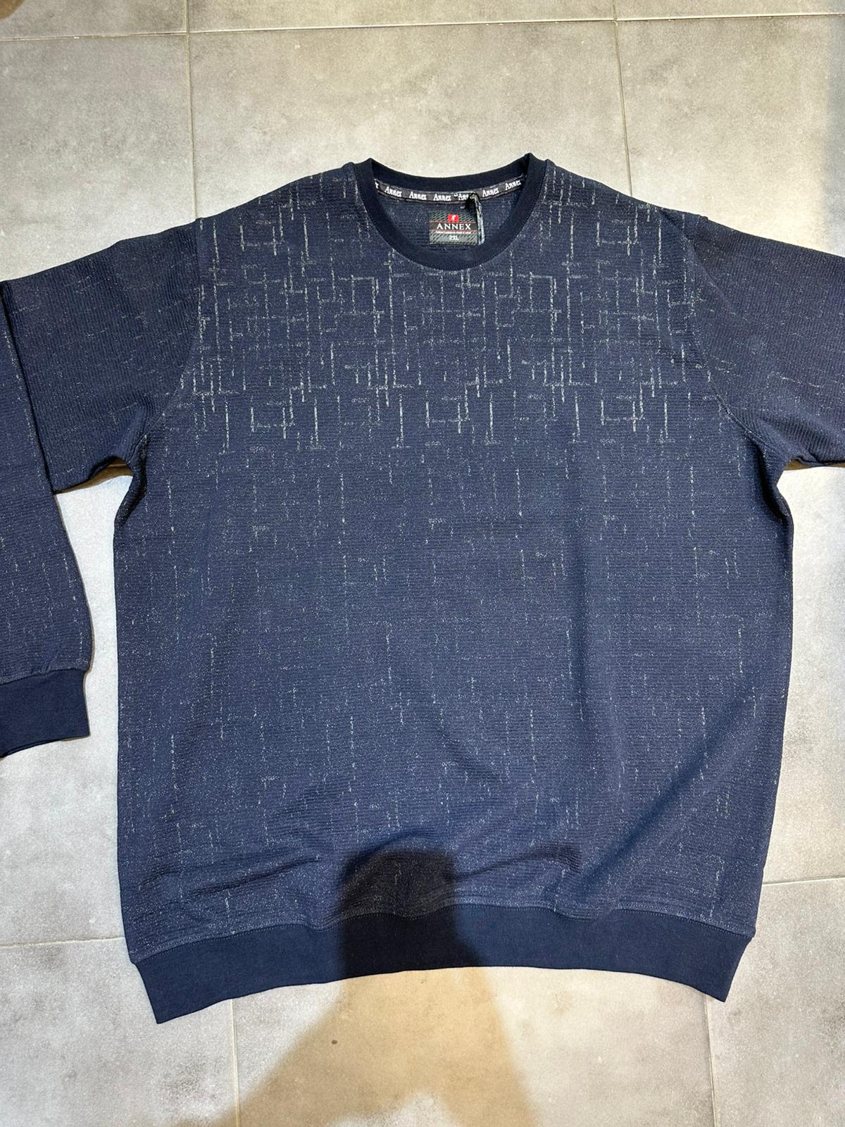 סווטשירט עם טקסטורה צבע כחול