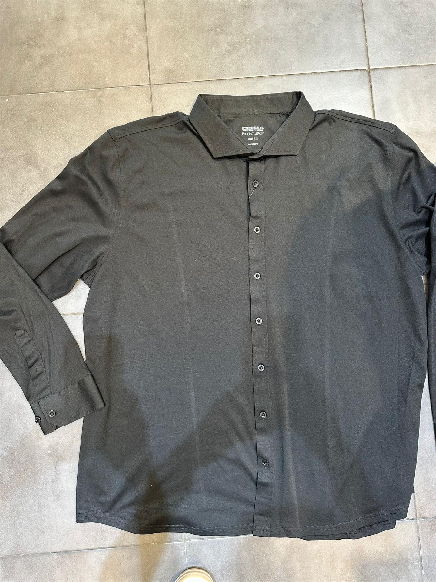 חולצה מכופתרת חלקה מבד אוקספורד דק צבע שחור