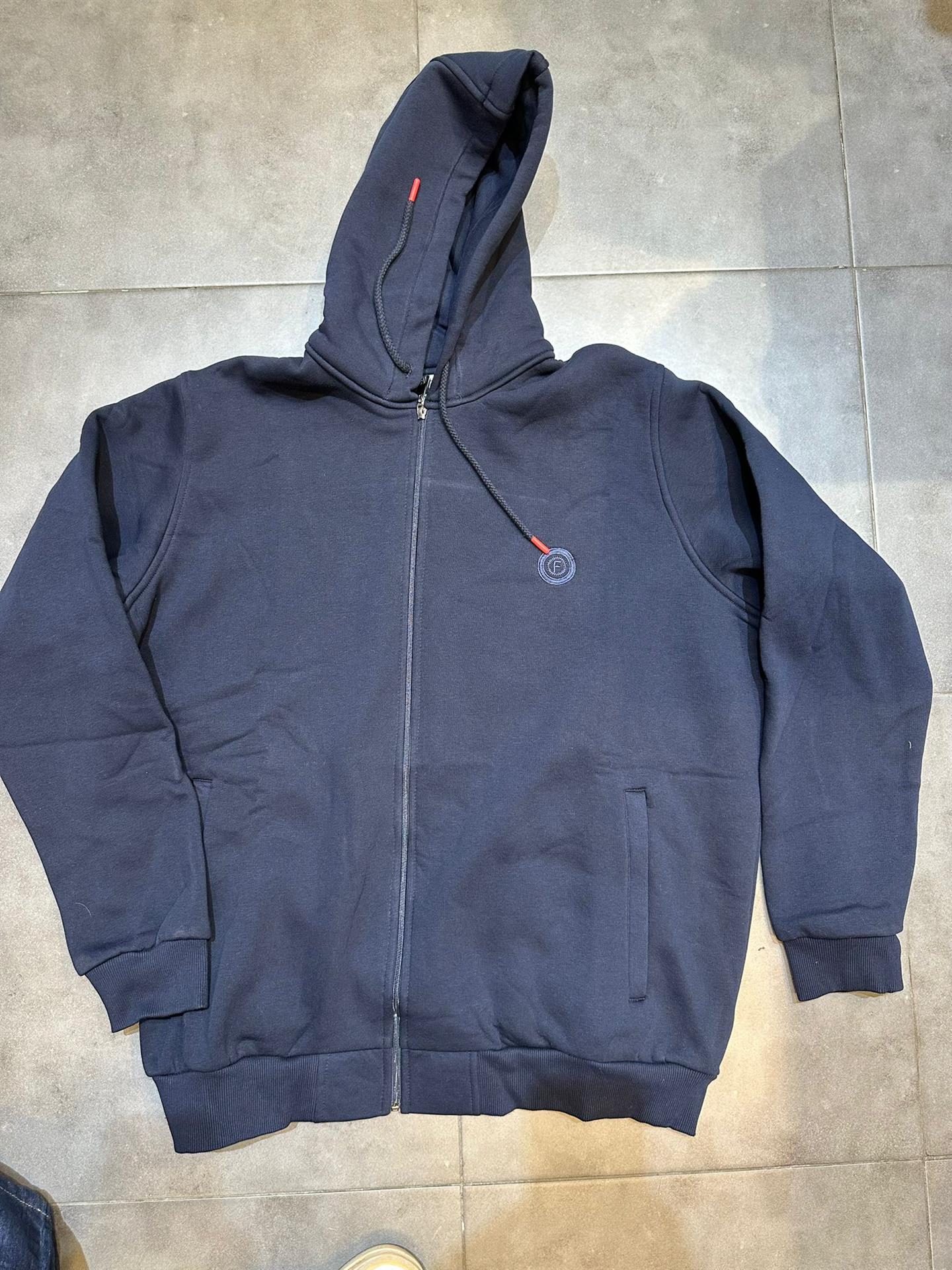 קפוצ'ון פוטר עבה עם רוכסן מלא צבע כחול