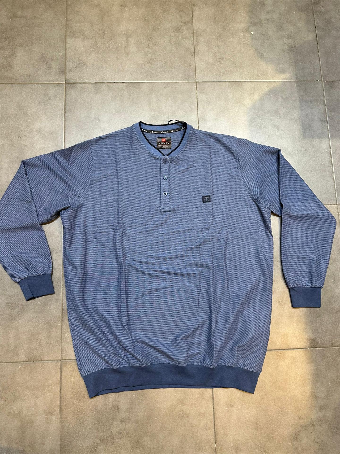 סווטשירט שינה מבד וואפל 100 % כותנה בד נעים מאוד צבע כחול עם פס שחור על הצוורון