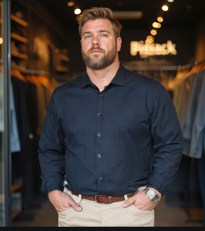 חולצה מכופתרת חלקה מבד אוקספורד דק צבע כחול כהה