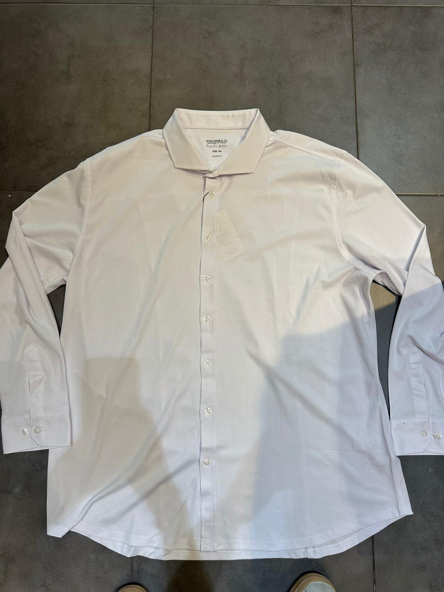 חולצה מכופתרת חלקה מבד אוקספורד דק צבע לבן