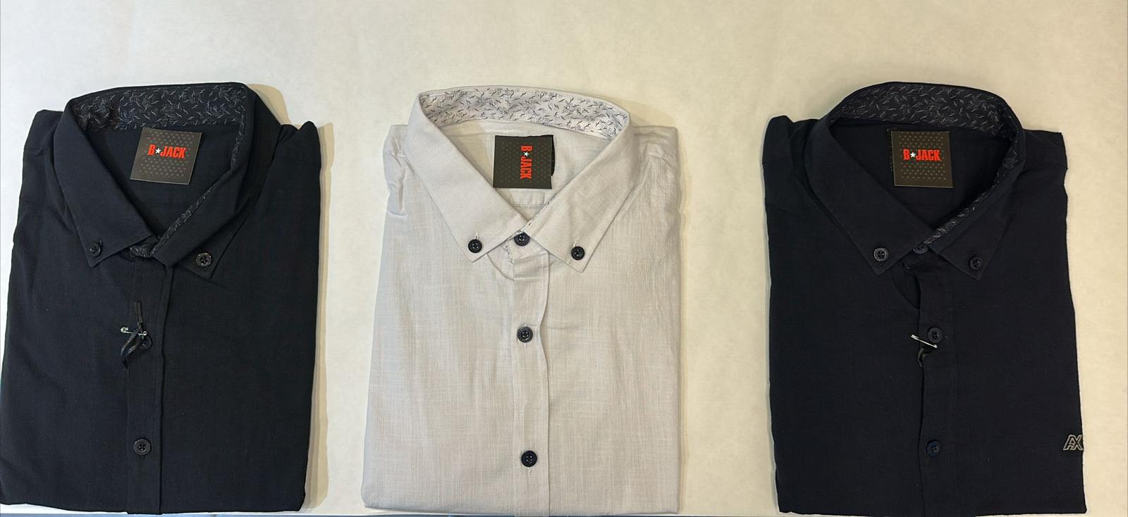 חולצה מכופתרת שרוול קצר בלי כיס